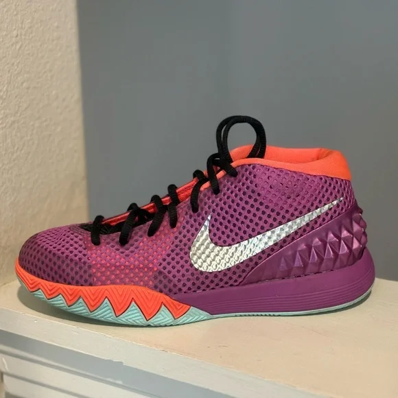 Nike Kyrie 1 Purple (GS) Easter Basketball Sneakers 717219-508 Youth Size 4.5Y - Picture 3 of 9
